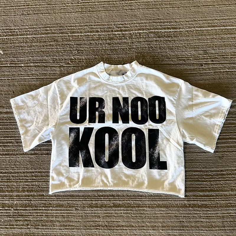 hongfeng creates oversized men t shirt with custom screen printed graphic for casual style.
